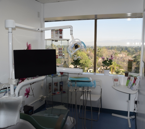 Daniel Tebbi, DMD - Cosmetic Dentistry And Orthodontics - Encino, CA