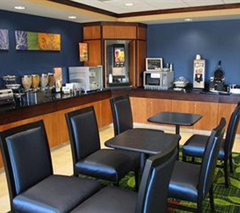 Fairfield Inn & Suites - Colorado Springs, CO