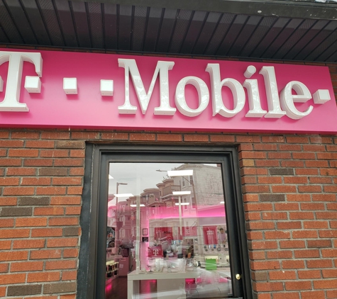 T-Mobile - Dorchester, MA