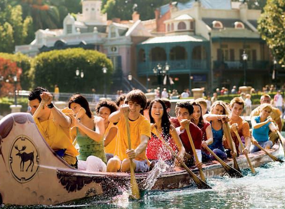 Davy Crockett's Explorer Canoes - Anaheim, CA