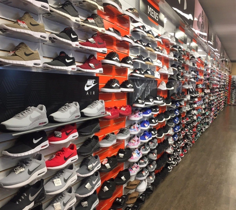 Hibbett Sports - Lexington, NE