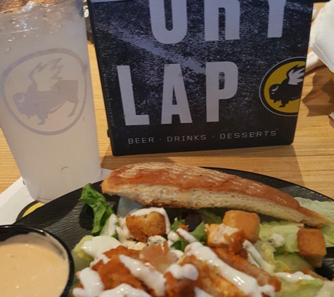 Buffalo Wild Wings - Middletown, DE