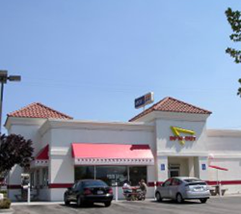 In-N-Out Burger - Santa Clarita, CA