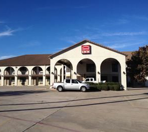 Weatherford Inn & Suites - Weatherford, TX