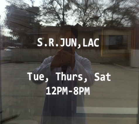 Sungryong Jun Acupuncture - Fullerton, CA