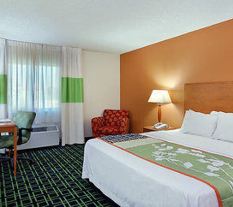 Fairfield Inn & Suites - Temple Terrace, FL