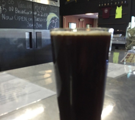 Latitude 33 Brewing Co - Vista, CA