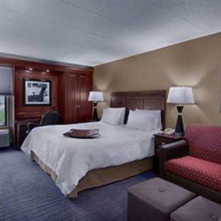 Hampton Inn - Brookfield, WI