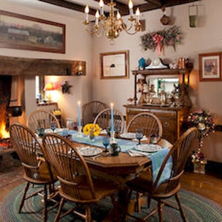 Country Hearth Bed & Breakfast - New Holland, PA