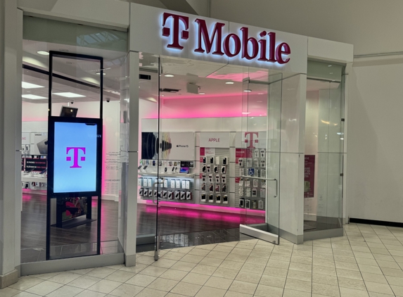 T-Mobile - Canoga Park, CA