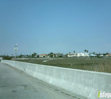 Wetlands & Wildlife Care Center - Huntington Beach, CA