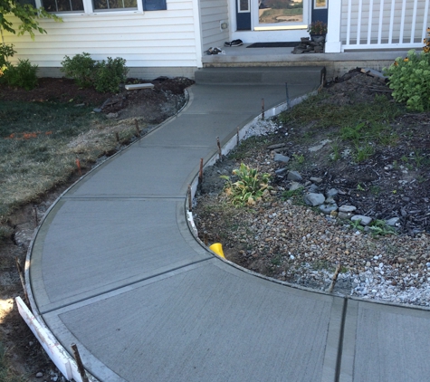 B&R Excavating / Concrete LLC - Lorain, OH