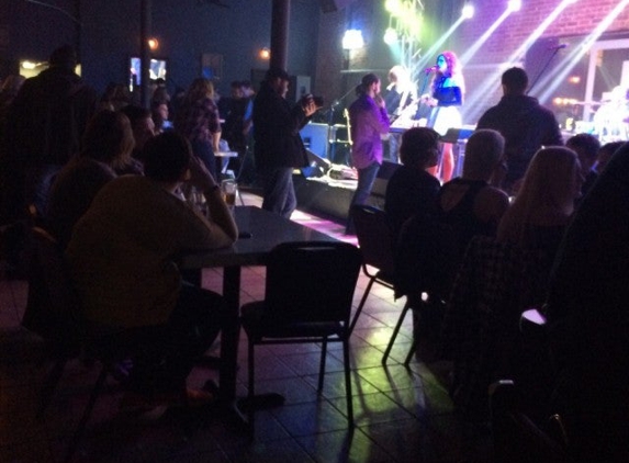 Jbs Piano Bar & Event Center - Joplin, MO