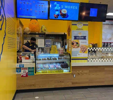 Beard Papa's - Flushing, NY