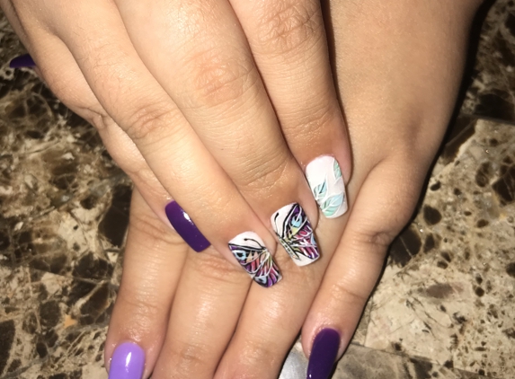 Posh Nail Lounge - Davie, FL