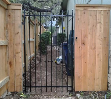 Landmark Fence and Deck - Austin, TX