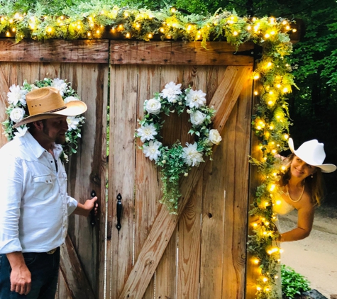 Friends Farm Wedding Venue - Belews Creek, NC