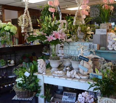 St. Charles Florist & Boutique - Wasco, IL