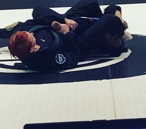 Oniyama Muay Thai - Grand Prairie, TX. Brazilian Jiu Jitsu BJJ Armbar