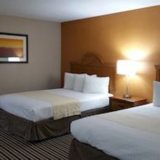 Westbridge Inn & Suites - Clinton, MO