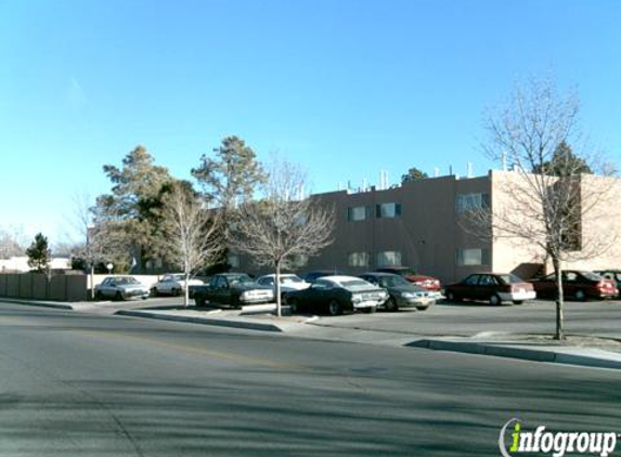 Girard Apartments - Albuquerque, NM