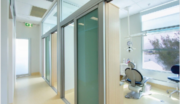 Davis Dental - Port Macquarie, NSW. specialist prosthodontics practice.