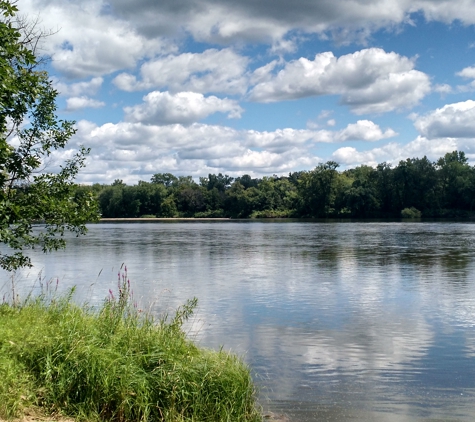 Wisconsin River View Hills Canoe Rental - Muscoda, WI