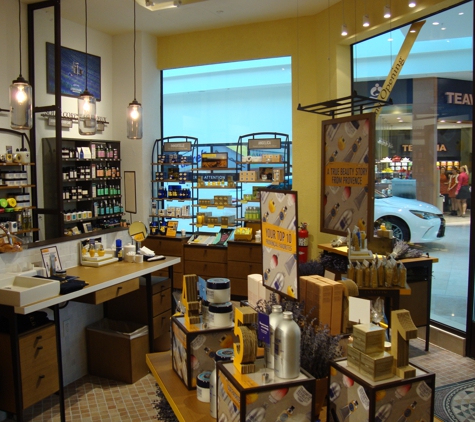 L'occitane En Provence - Sarasota, FL