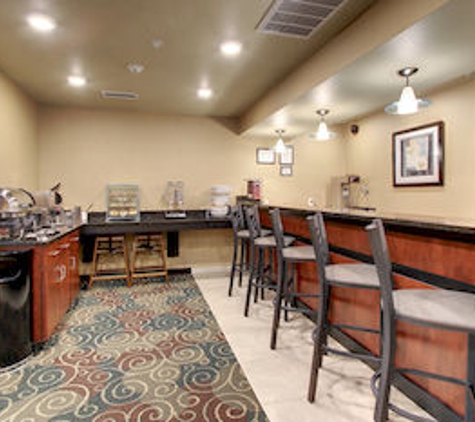 Cobblestone Hotel & Suites - Salem - Salem, IN