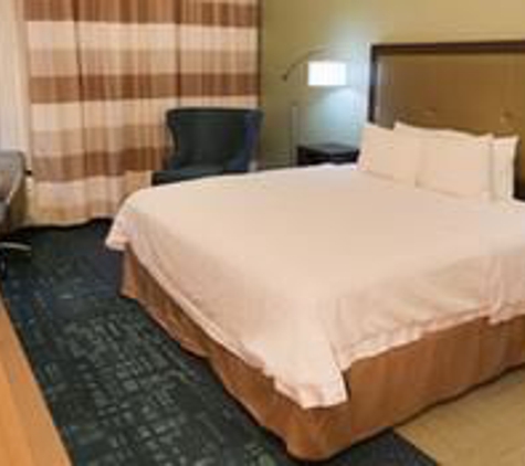 Hampton Inn And Suites - Nashville, TN