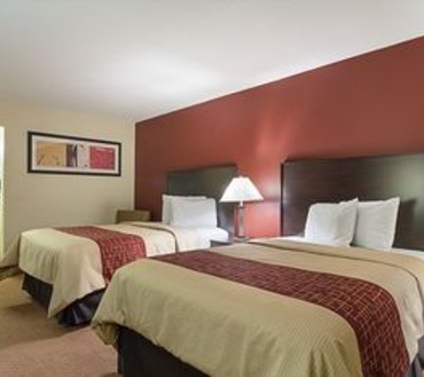 Red Roof Inn - Addison, TX