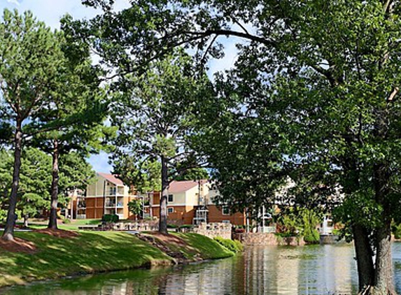 Country Squire Apartments - Cordova, TN