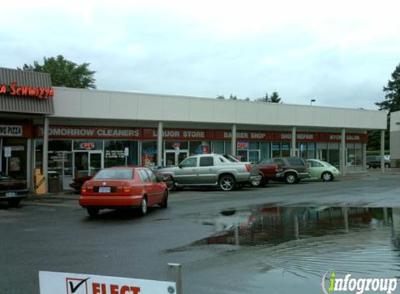 Oak Grove Liquor & Mixer Shop - Portland, OR