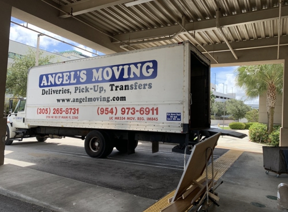 Angel's Moving & Delivery - Miami, FL. Delivering our furniture to Public Storage.