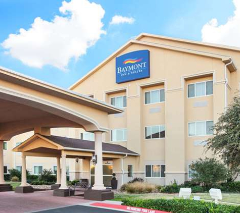 Super 8 by Wyndham Lubbock West - Lubbock, TX