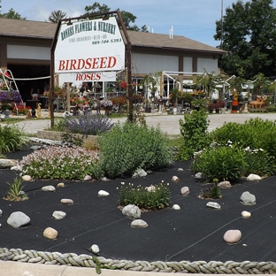 Ronees Flowers & Nursery - Greenbush, MI