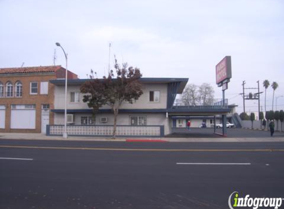 Plaza Motel - Fresno, CA