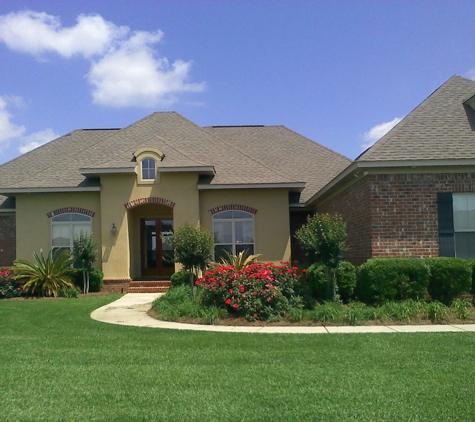 Money$ Worth Lawn Maintenance - Spanish Fort, AL. Another job well done.