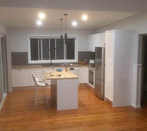 Chris Green Painting and Maintenance - Corrimal, NSW. Kitchen installed and splashbacked