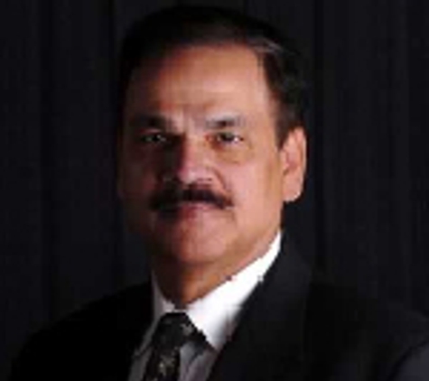 Dr. Ramesh R Khanna, MD - Elgin, IL