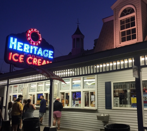 Heritage Farm Ice Cream & Restaurant - Lowell, MA