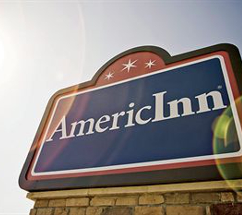 AmericInn - Monmouth, IL