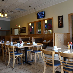 Briana's Pancake Cafe Restaurant - South Elgin, IL