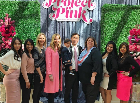 Memorial Plastic Surgery - Houston, TX. Memorial Plastic Surgery team at Project Pink event