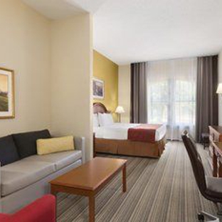 Country Inns & Suites - Saint Charles, MO