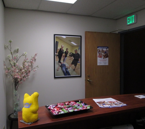 Fremont Rossiter Wellness Center - Fremont, CA. Reception desk