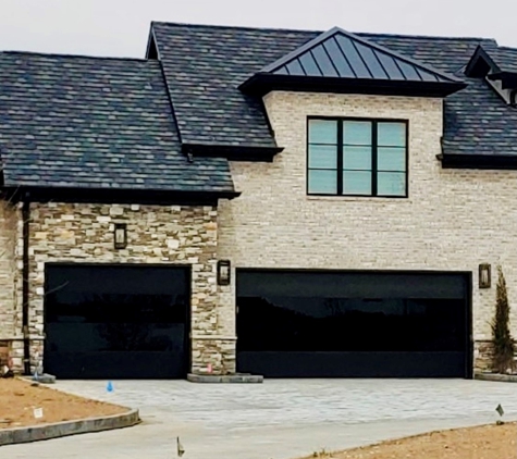 E-Z Lift Garage Doors - Springfield, TN