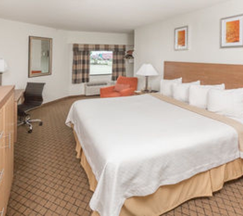 Days Inn by Wyndham Biloxi Beach - Biloxi, MS