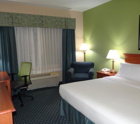 Holiday Inn Express & Suites Salisbury - Delmar - Delmar, MD