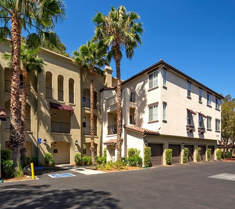 Montecito Apartments - Santa Clarita, CA